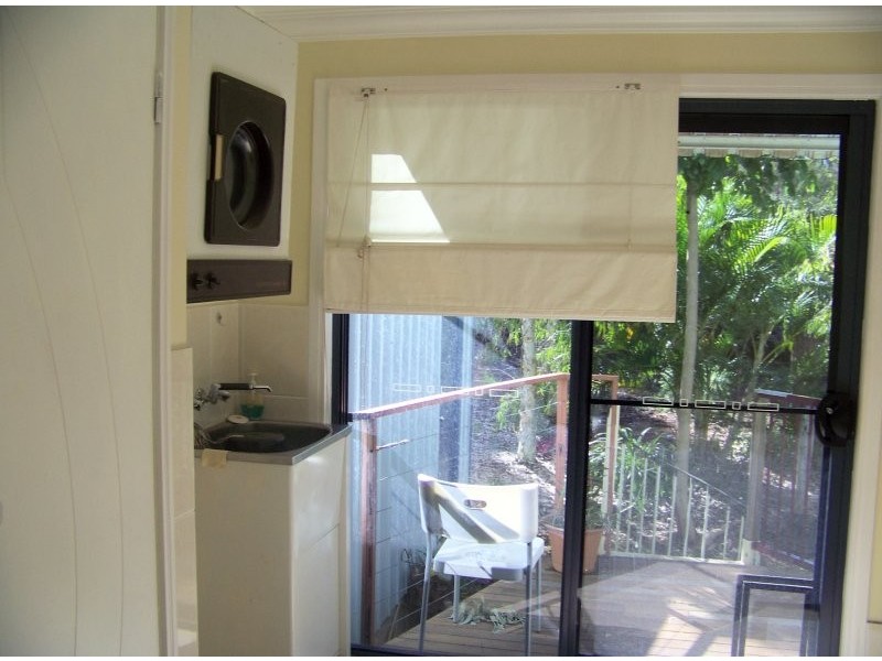 36 Pierhaven, Lamb Island QLD 4184