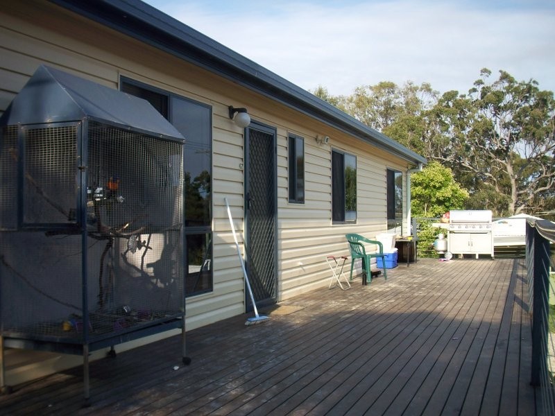 67 EASTBOURNE TERRACE, Macleay Island QLD 4184