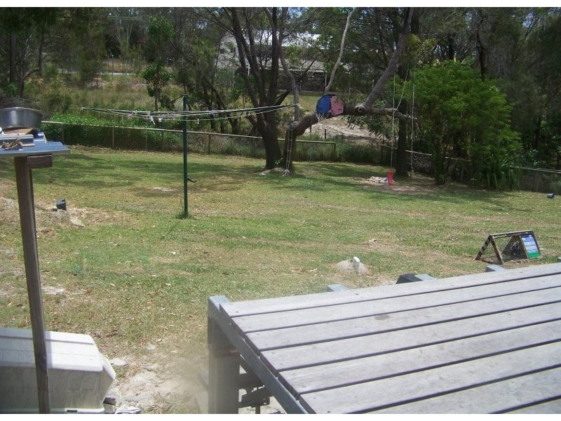 67 EASTBOURNE TERRACE, Macleay Island QLD 4184