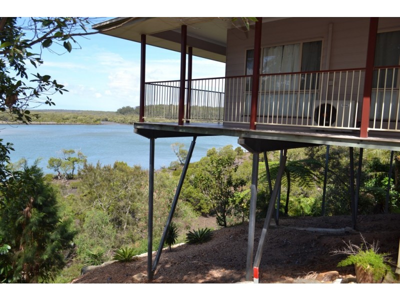 102 CRESCENT DRIVE, Russell Island QLD 4184