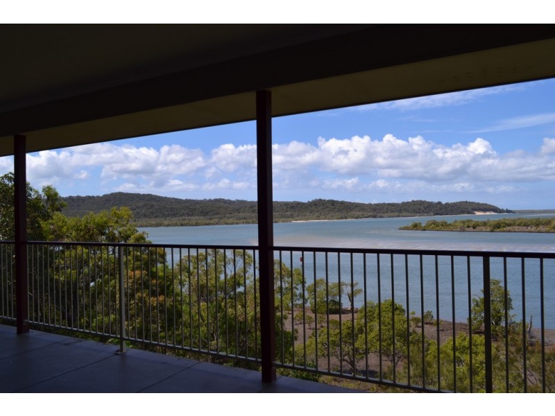 102 CRESCENT DRIVE, Russell Island QLD 4184