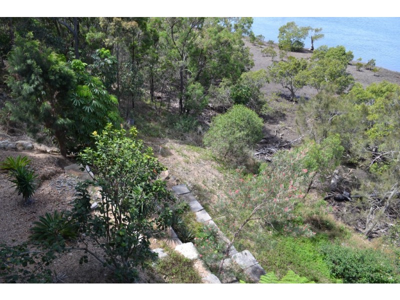 102 CRESCENT DRIVE, Russell Island QLD 4184