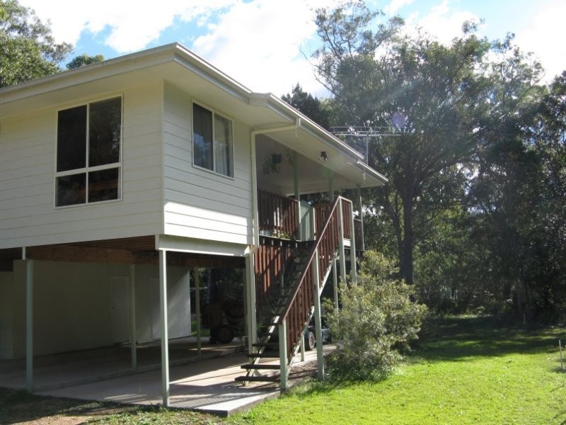 11 EUMINA STREET, Macleay Island QLD 4184
