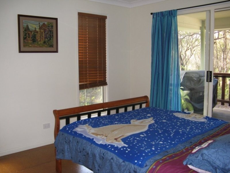 11 EUMINA STREET, Macleay Island QLD 4184