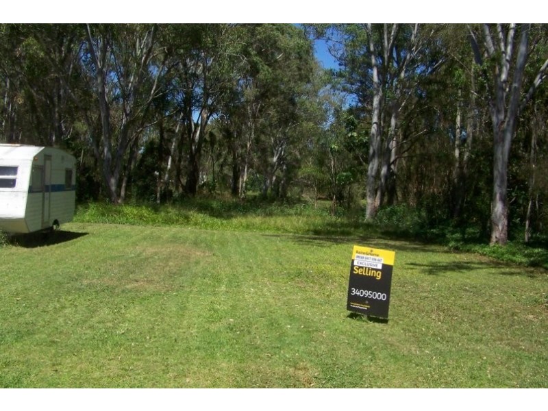 4 GOODSELL CRES, Lamb Island QLD 4184