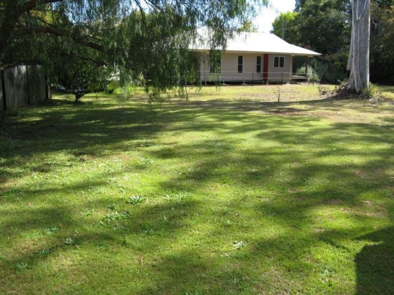 4-6 JUNEE PDE, Karragarra Island QLD 4184