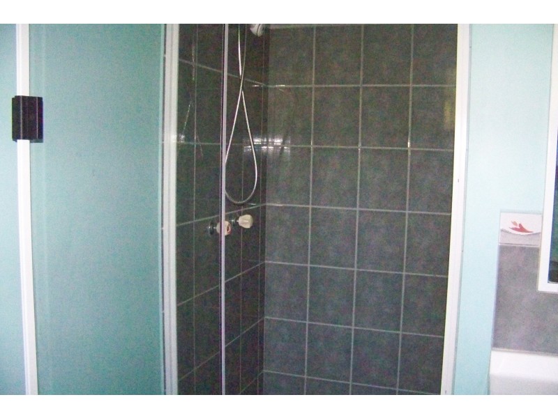 60 PERULPA DR, Lamb Island QLD 4184