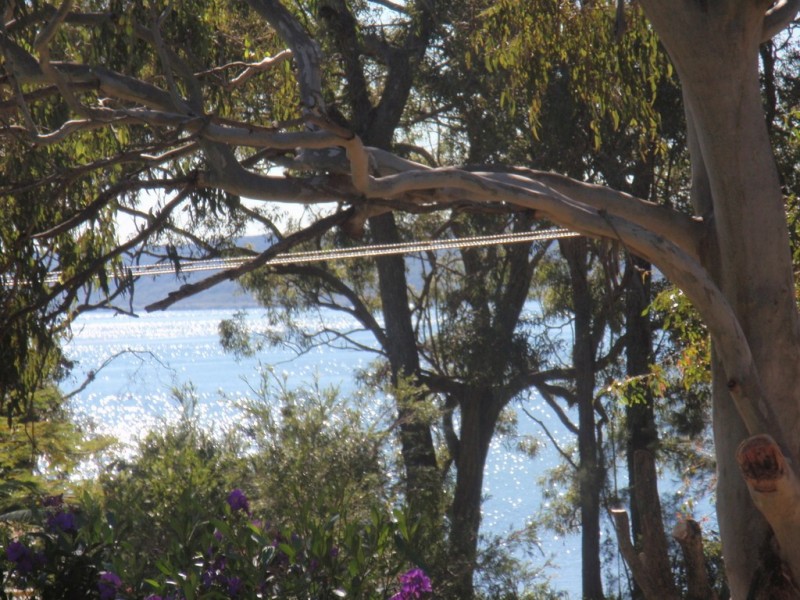 60 PERULPA DR, Lamb Island QLD 4184