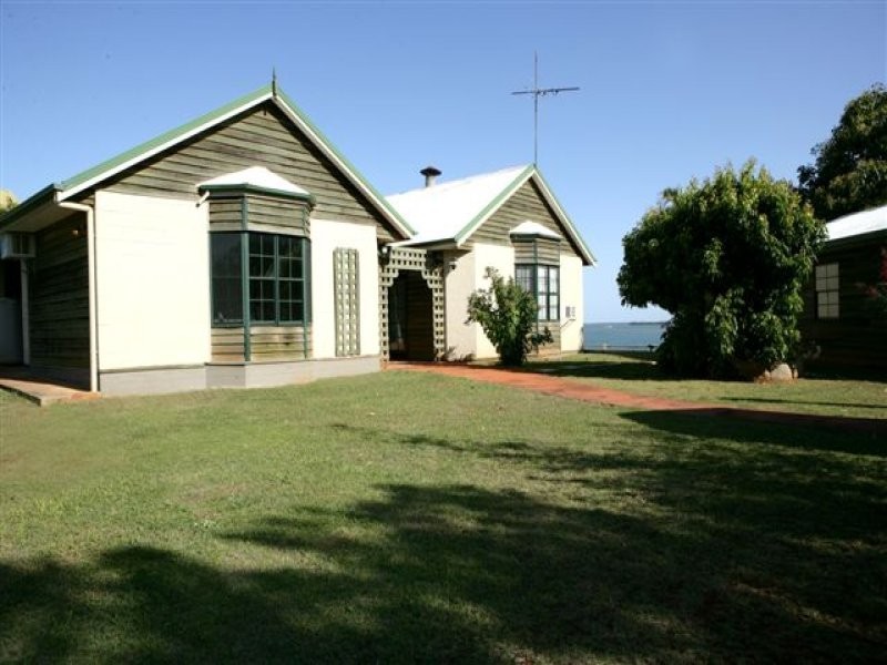 8 EMILY CRESCENT, Macleay Island QLD 4184