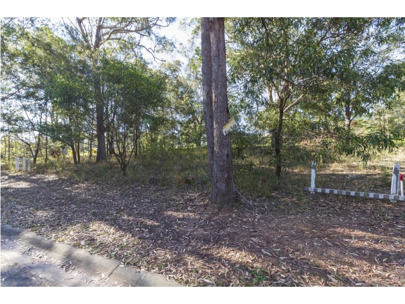 7 WARATAH STREET, Russell Island QLD 4184