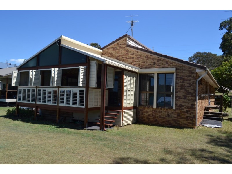 8 BROWNING STREET, Russell Island QLD 4184