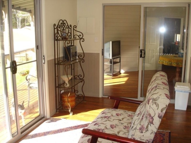 8-10 GORDON ROAD, Macleay Island QLD 4184