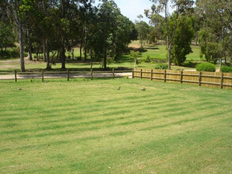 8-10 GORDON ROAD, Macleay Island QLD 4184