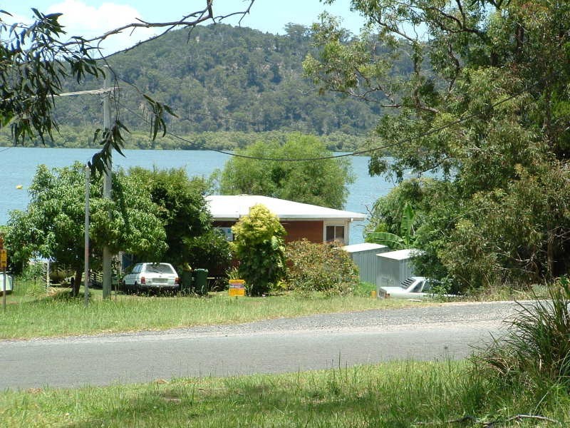 6 Browning St, Russell Island QLD 4184