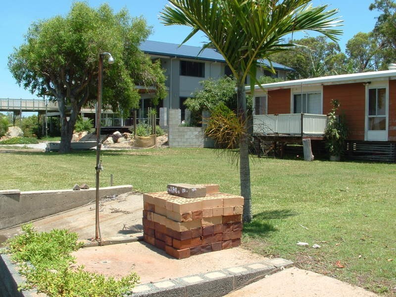 6 Browning St, Russell Island QLD 4184