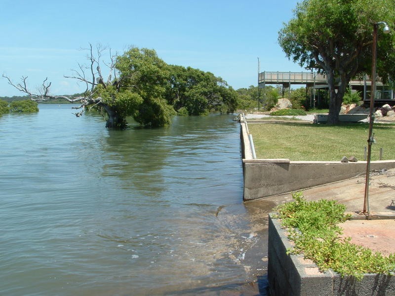 6 Browning St, Russell Island QLD 4184
