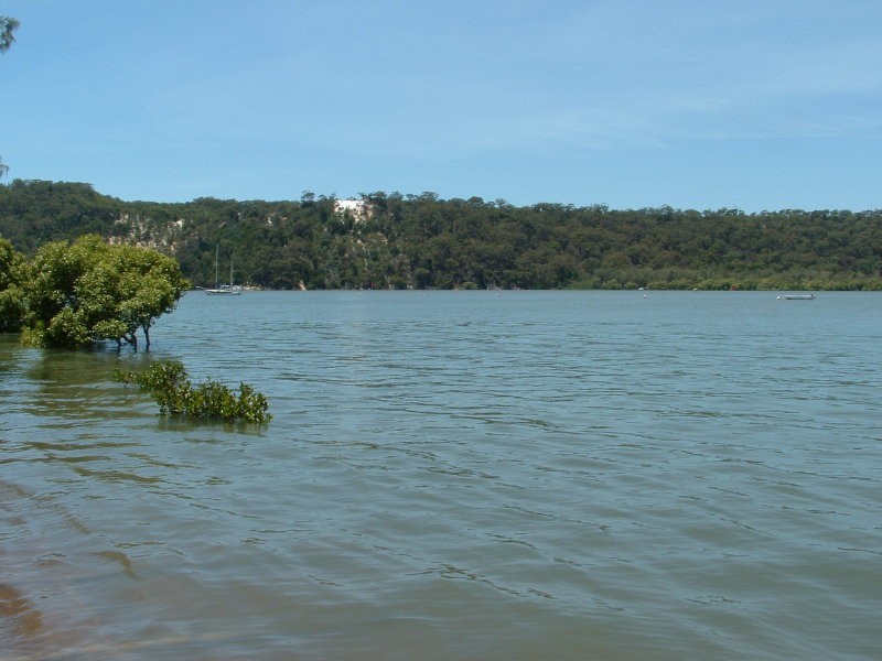 6 Browning St, Russell Island QLD 4184