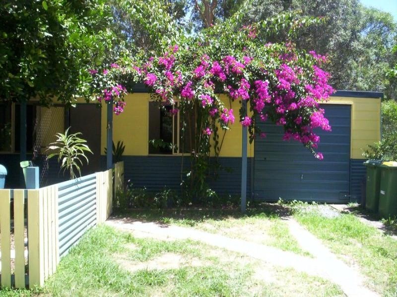 11 Robin, Macleay Island QLD 4184