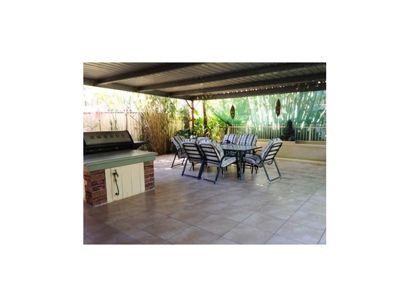 25 Benowa Road, Macleay Island QLD 4184