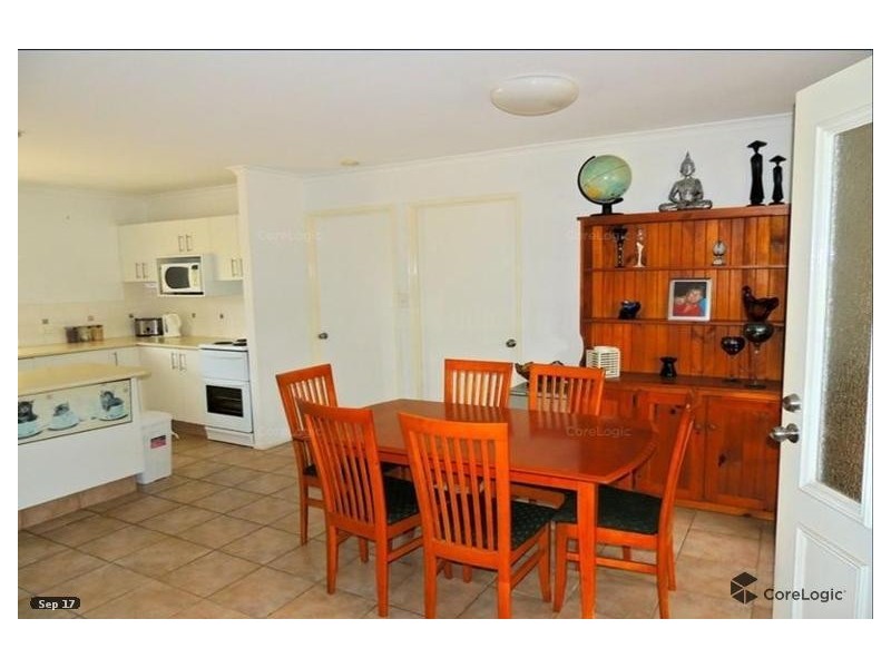 2 Parakeet St, Macleay Island QLD 4184