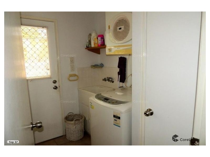 2 Parakeet St, Macleay Island QLD 4184