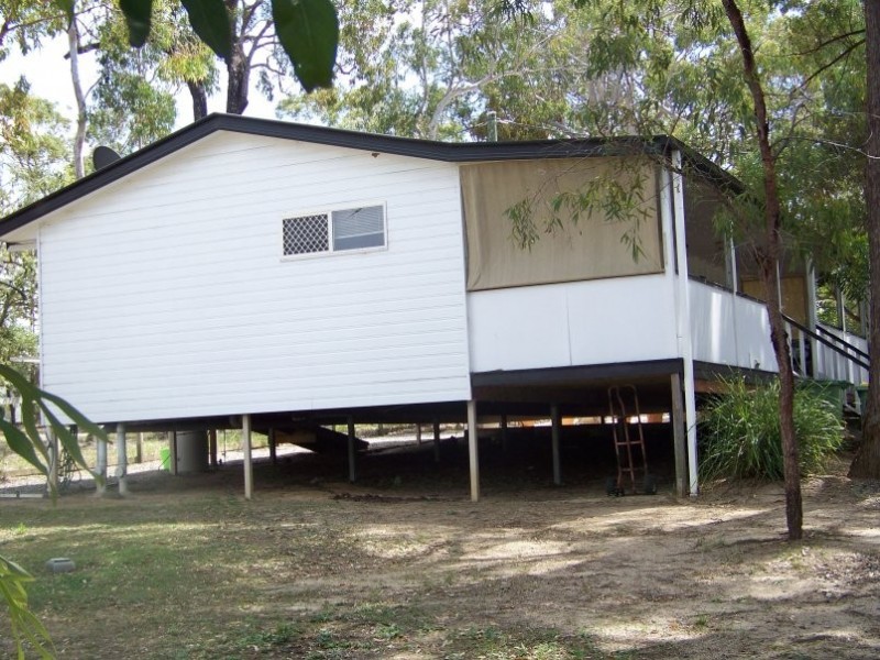 2 Parakeet St, Macleay Island QLD 4184