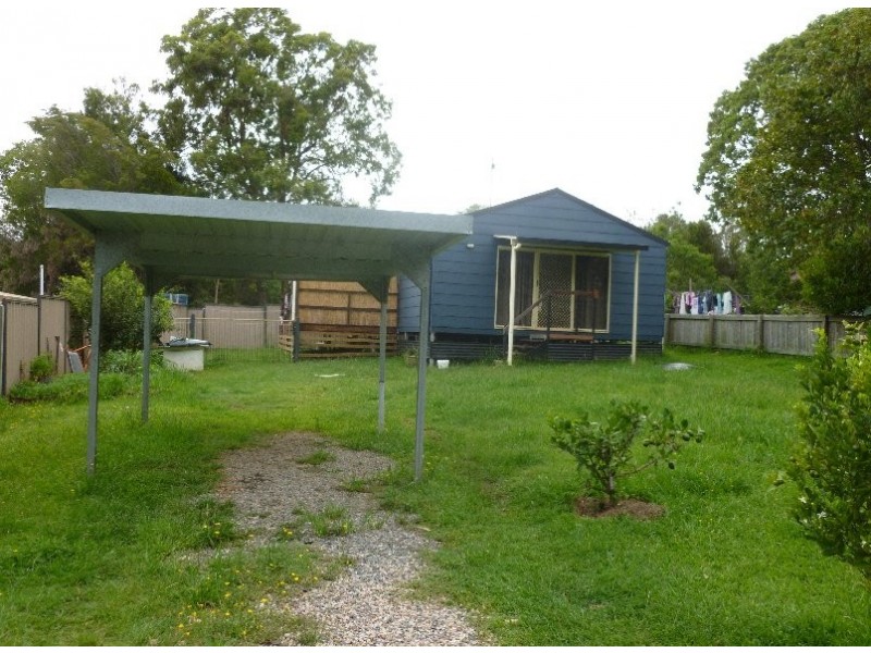 62 High Central Road, Macleay Island QLD 4184