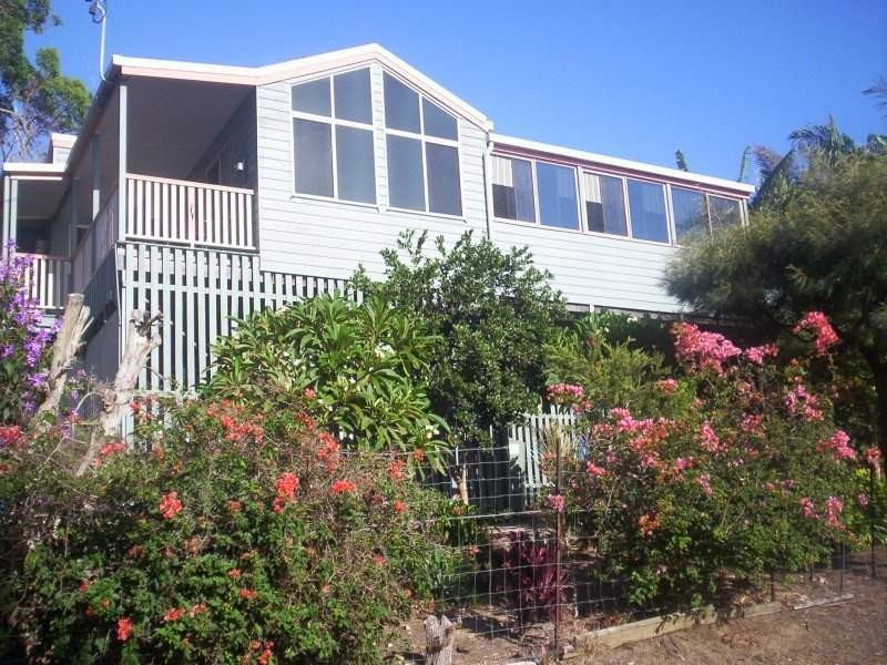 29 Leanne Street, Macleay Island QLD 4184