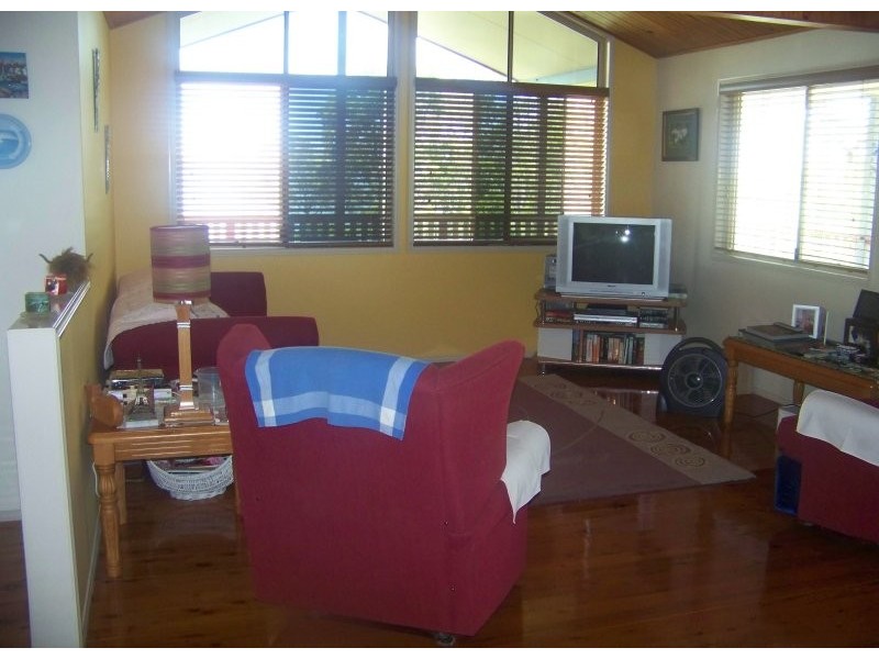 29 Leanne Street, Macleay Island QLD 4184