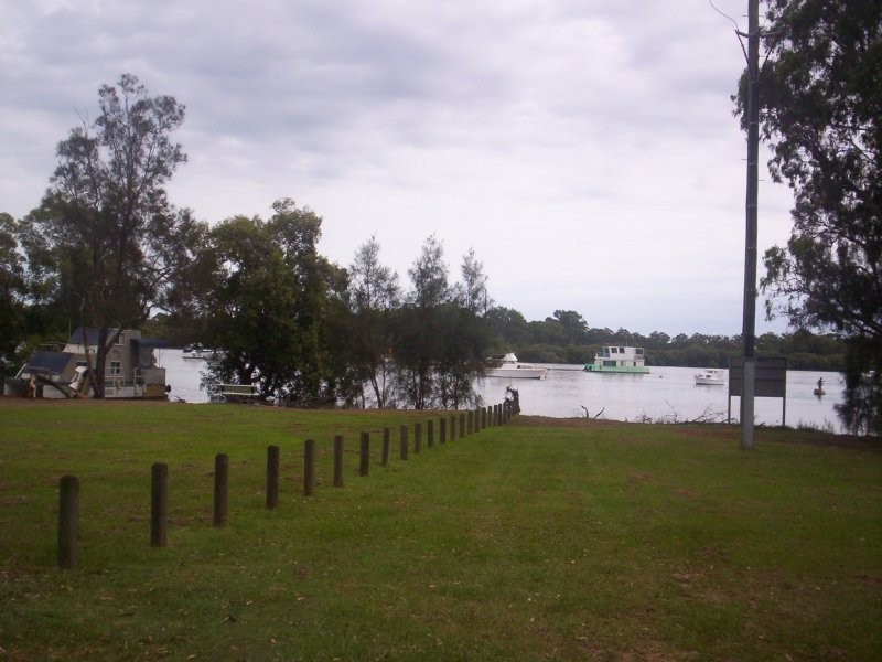 12 Douglas Street, Russell Island QLD 4184