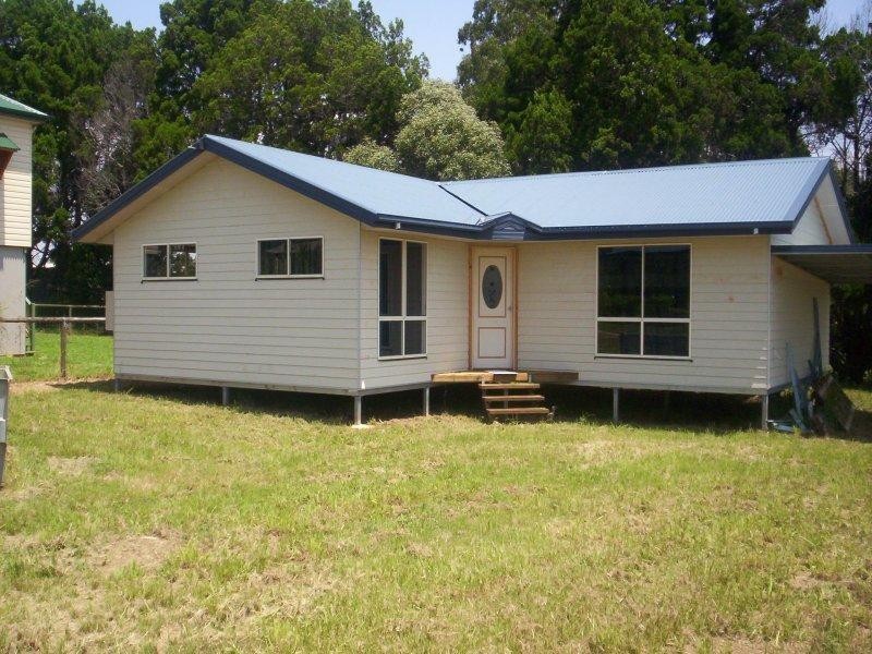 35 Lonicera Street, Macleay Island QLD 4184