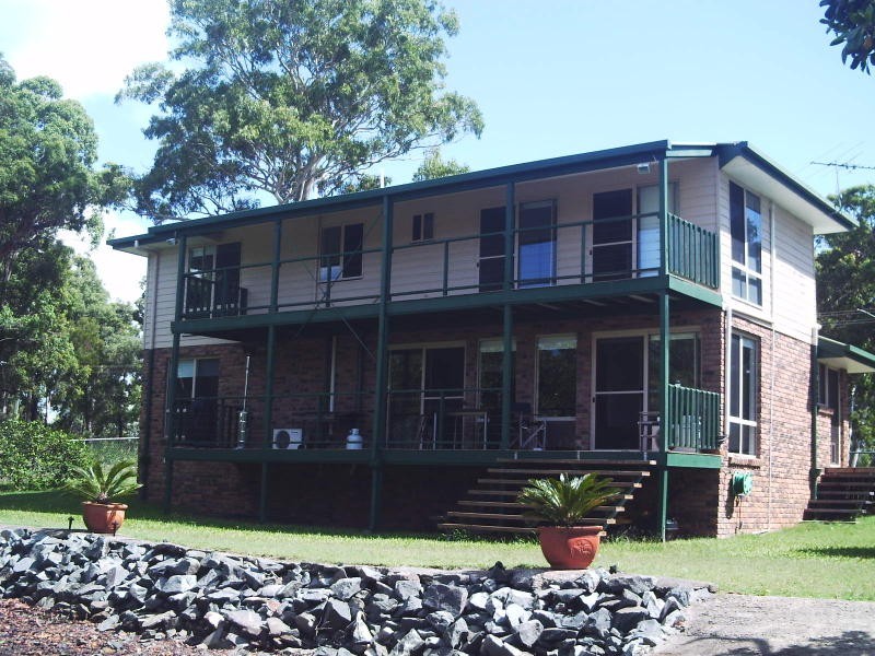 35-37 Calm Waters Cres, Macleay Island QLD 4184