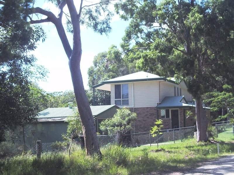 35-37 Calm Waters Cres, Macleay Island QLD 4184