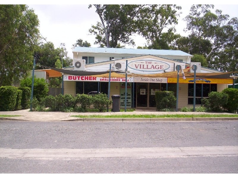 25 High Central Rd, Macleay Island QLD 4184