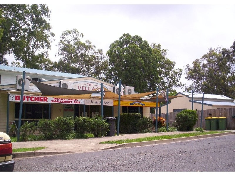 25 High Central Rd, Macleay Island QLD 4184