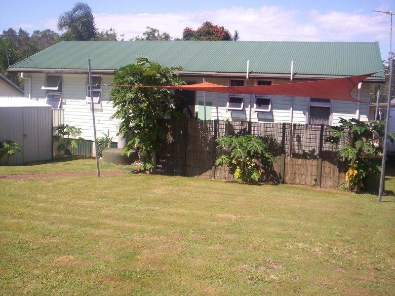 11 Lemontree Drive, Macleay Island QLD 4184
