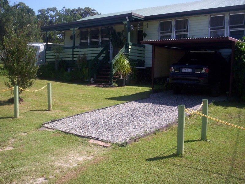 11 Lemontree Drive, Macleay Island QLD 4184