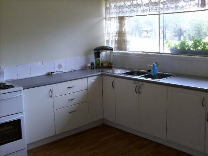 138-140 High Central Road, Macleay Island QLD 4184