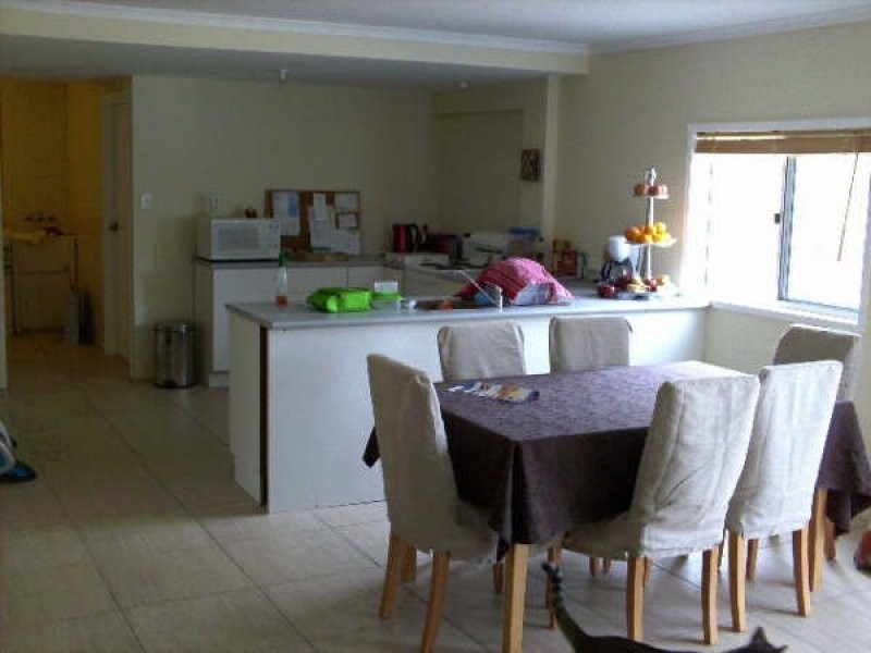 138-140 High Central Road, Macleay Island QLD 4184