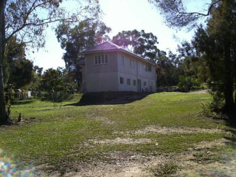 138-140 High Central Road, Macleay Island QLD 4184