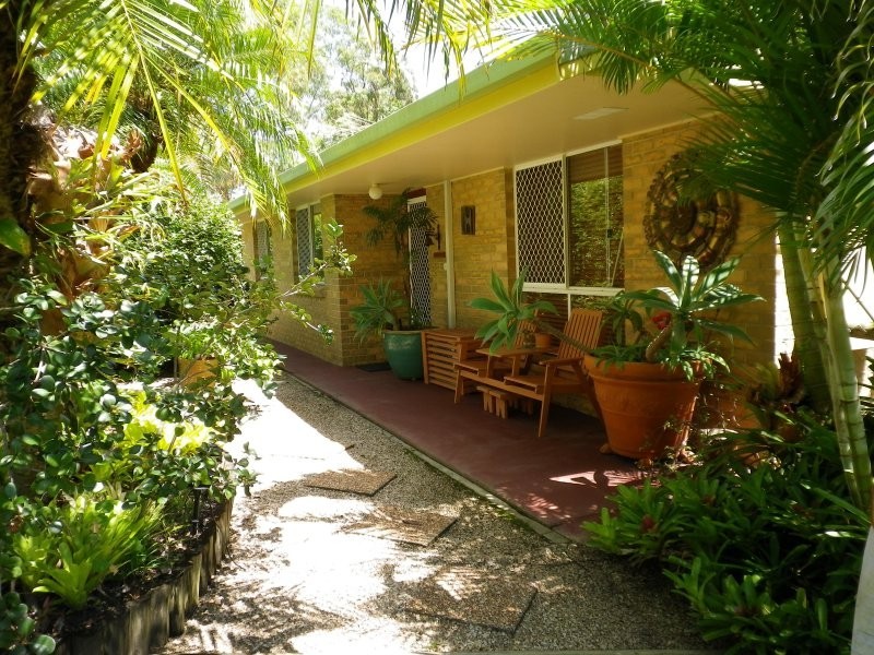 1 Devaney Street, Macleay Island QLD 4184