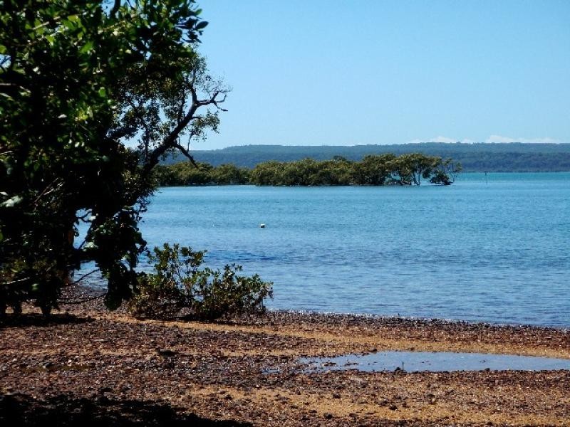 3 Coorong Street, Macleay Island QLD 4184