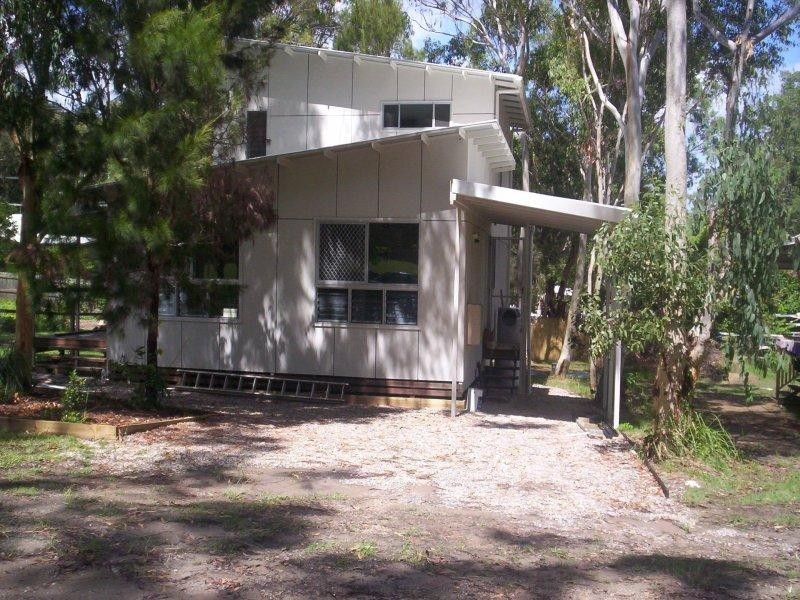 20 Tingara Street, Macleay Island QLD 4184