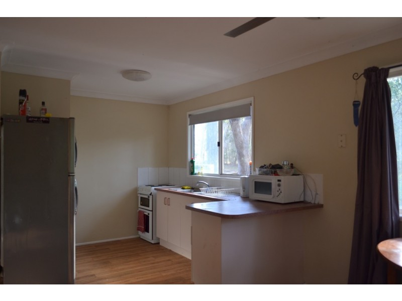 4 PHILLIPS ROAD, Russell Island QLD 4184