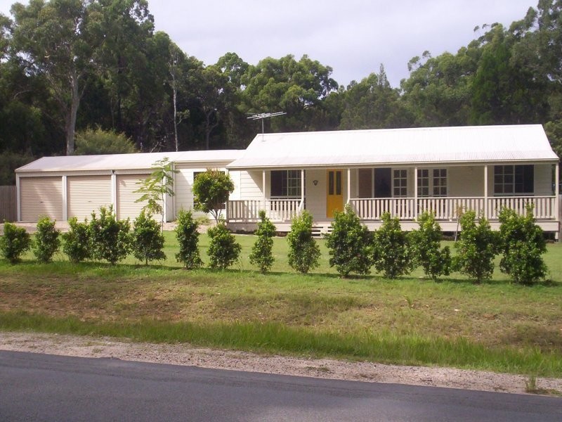 288-296 High Central Road, Macleay Island QLD 4184