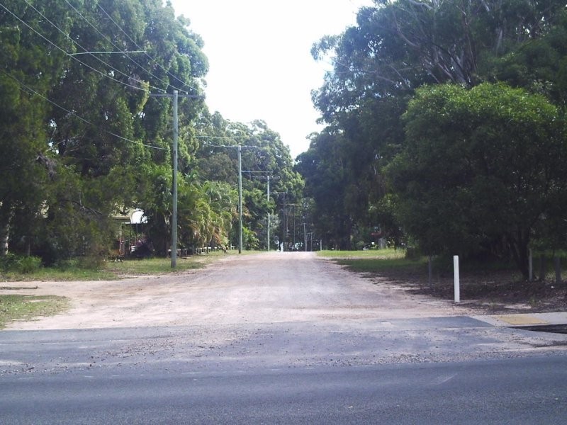 288-296 High Central Road, Macleay Island QLD 4184