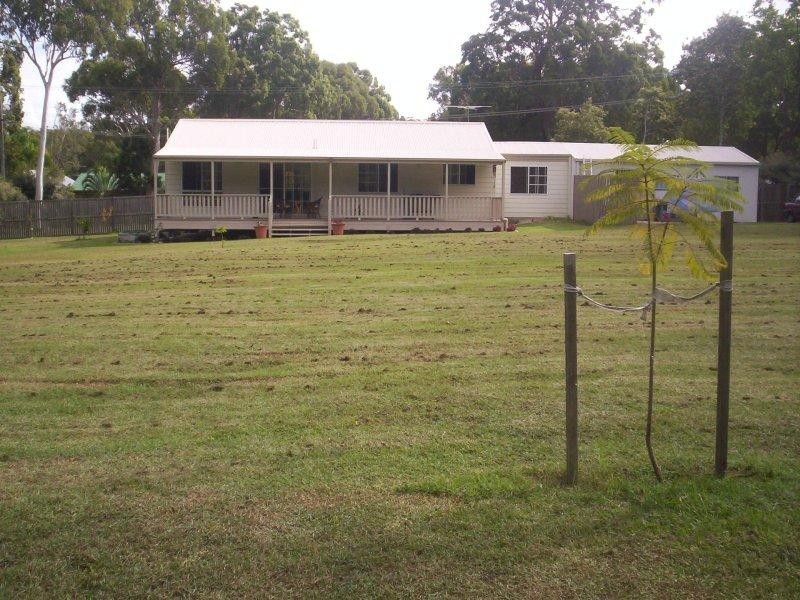 288-296 High Central Road, Macleay Island QLD 4184