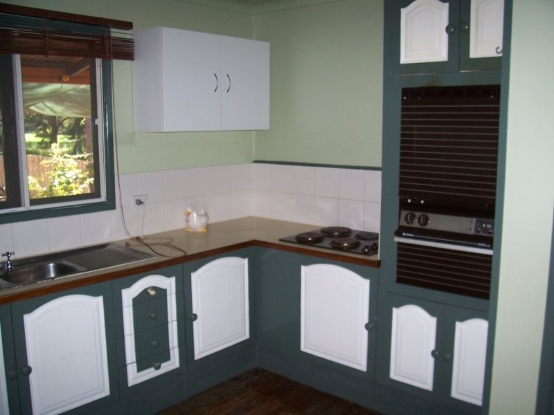 10 KEVIN STREET, Macleay Island QLD 4184