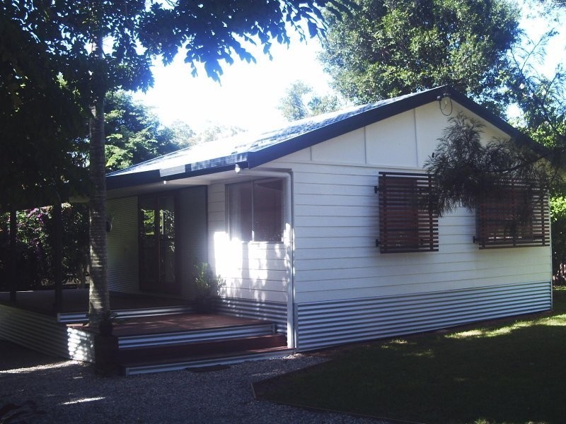 14 Lemontree Drive, Macleay Island QLD 4184