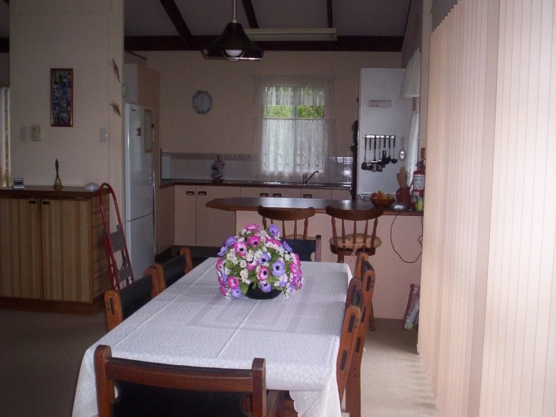 2-10 Zelma Ct, Macleay Island QLD 4184